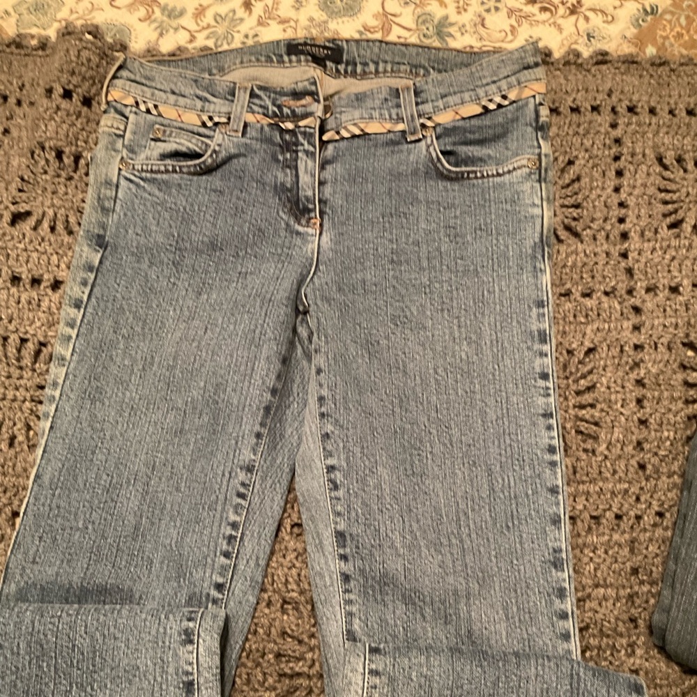 Burberry Jeans. Bootcut like new. Size 4US